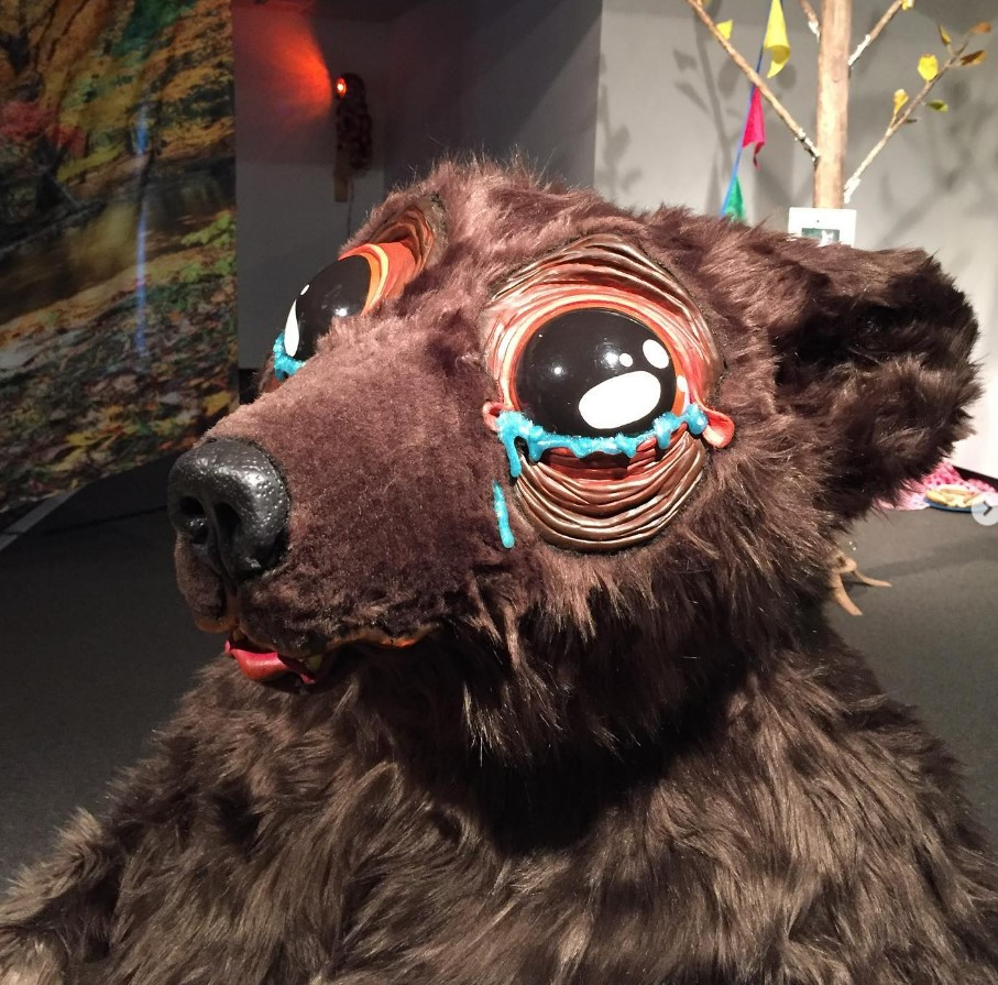 Disney-esque bear, Crying wiht animated eyes, looking distressed.