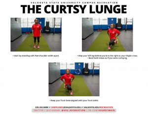 Read more about the article Curtsy Lunge